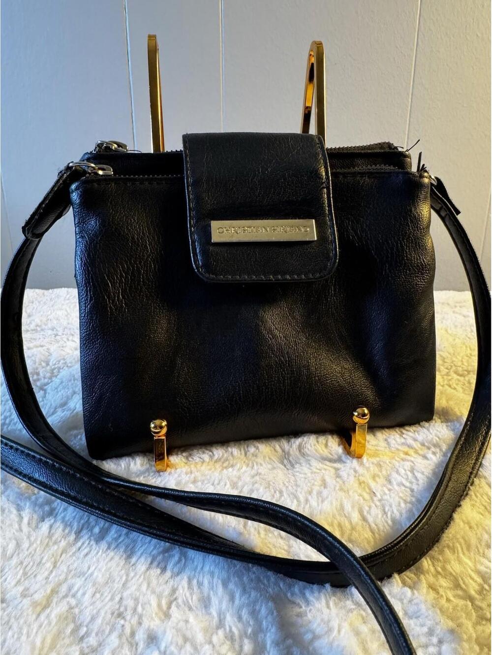 Christian Siriano High Quality Black Vinyl Shoulder Bag strap drop of 24 inches